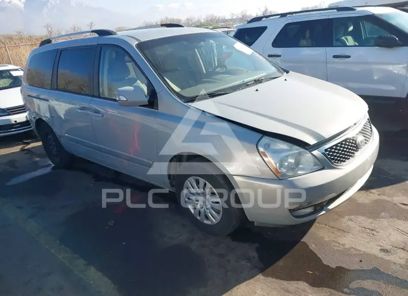 2014 KIA Sedona фото