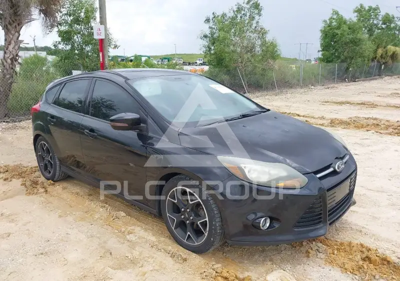 2014 Ford FOCUS photo