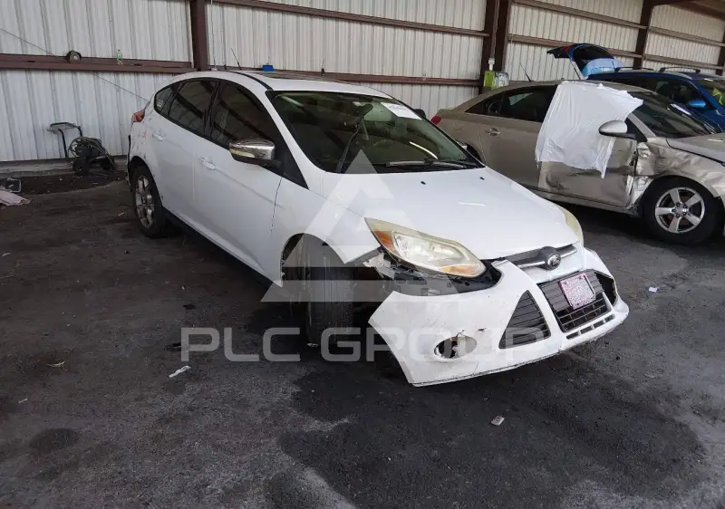 2014 Ford FOCUS photo