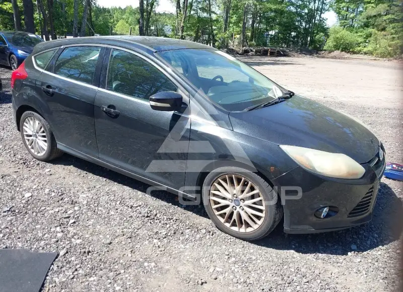 2014 Ford FOCUS photo