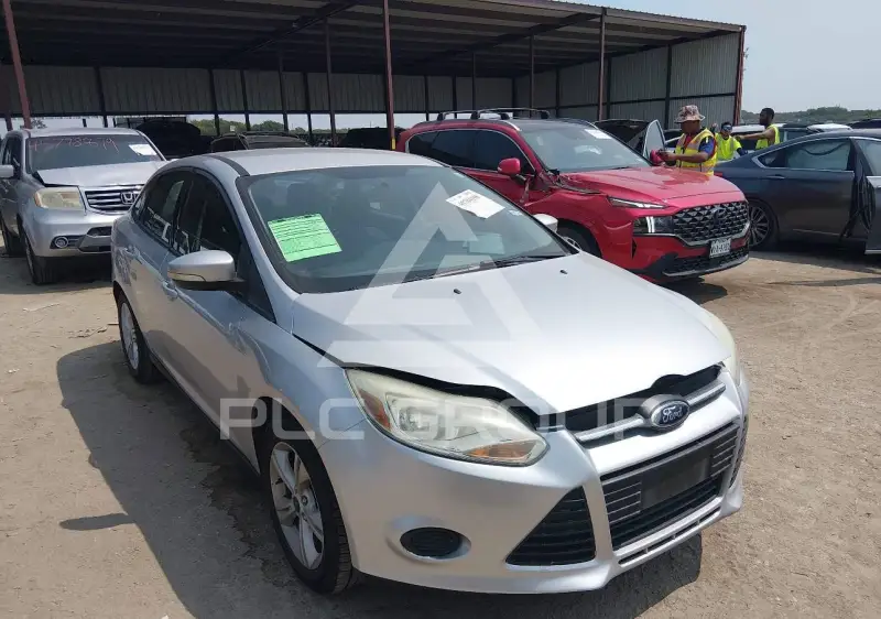 2014 Ford FOCUS фото