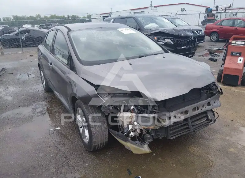 2014 Ford FOCUS photo