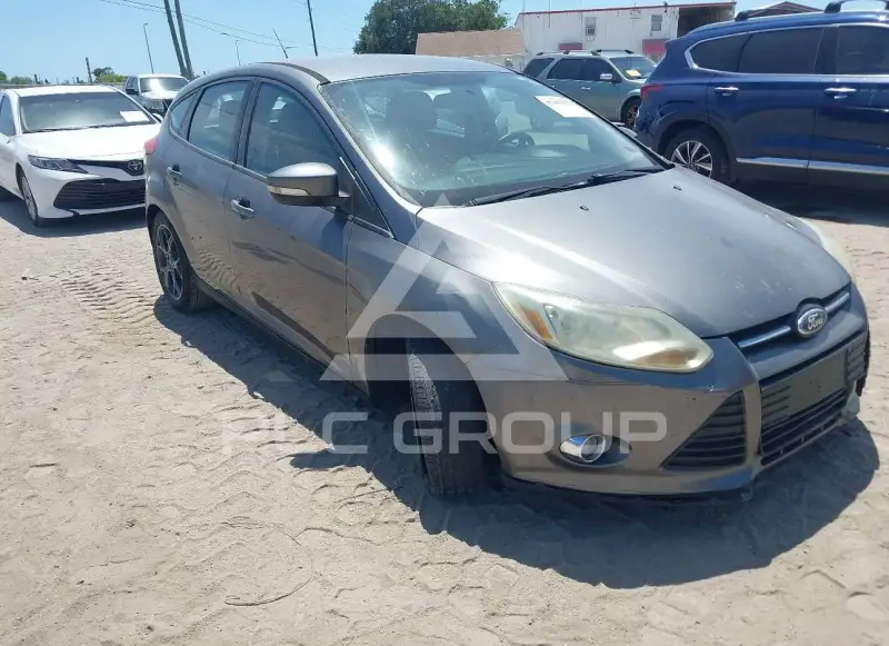 2014 Ford FOCUS photo