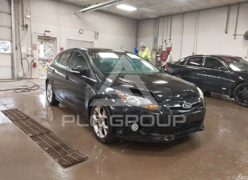 2014 Ford FOCUS фото