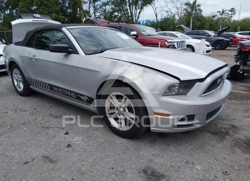 2014 Ford MUSTANG фото