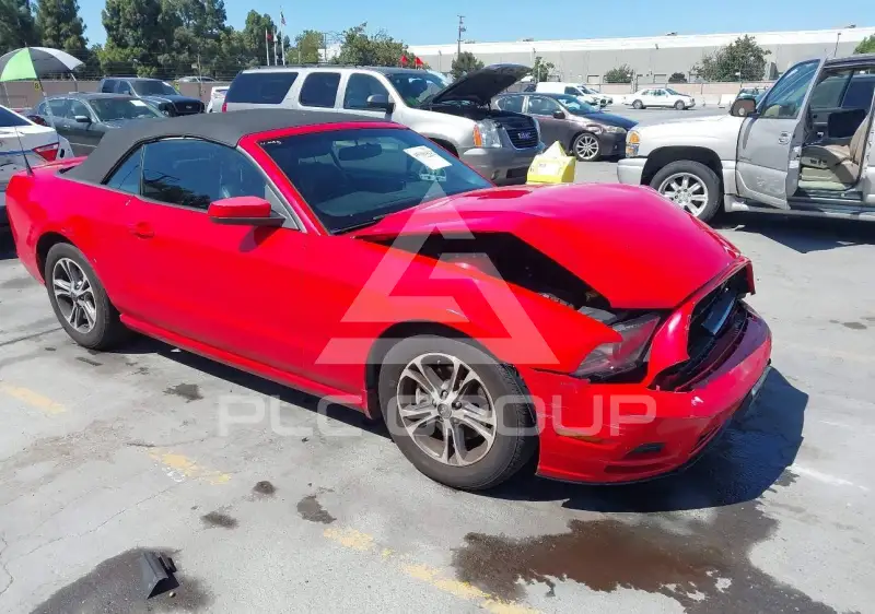 2014 Ford MUSTANG photo