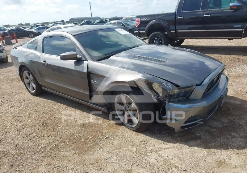 2014 Ford MUSTANG фото