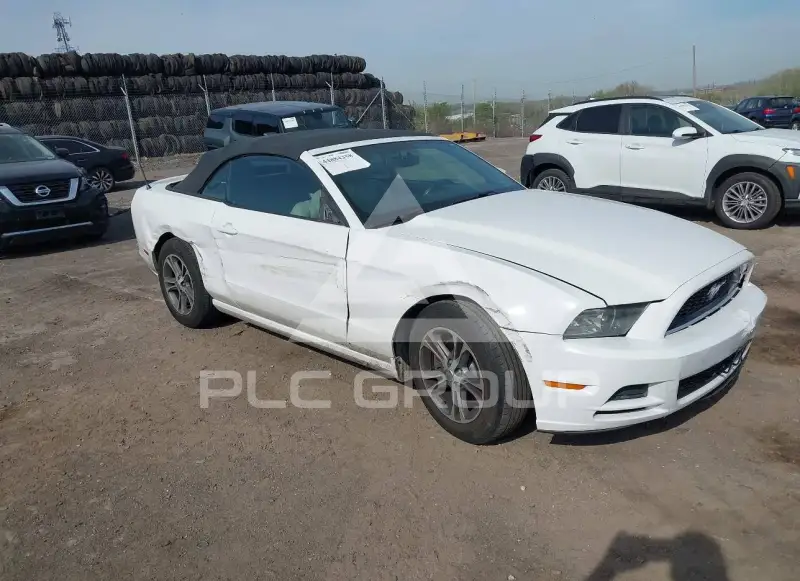 2014 Ford MUSTANG фото