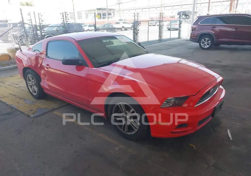 2014 Ford MUSTANG photo