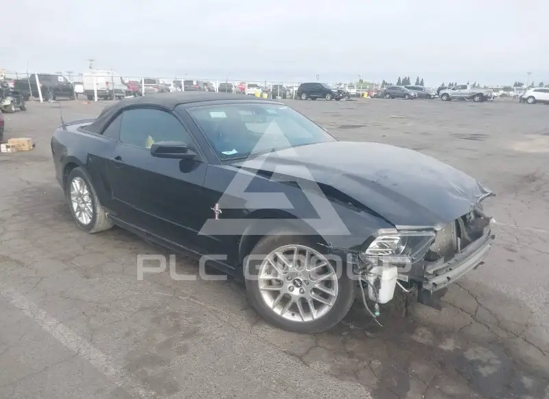 2014 Ford MUSTANG фото