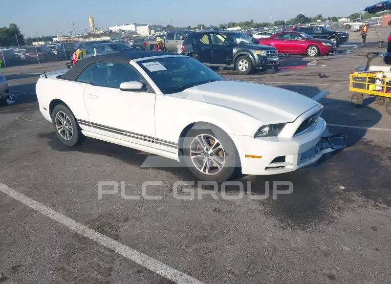 2014 Ford MUSTANG фото