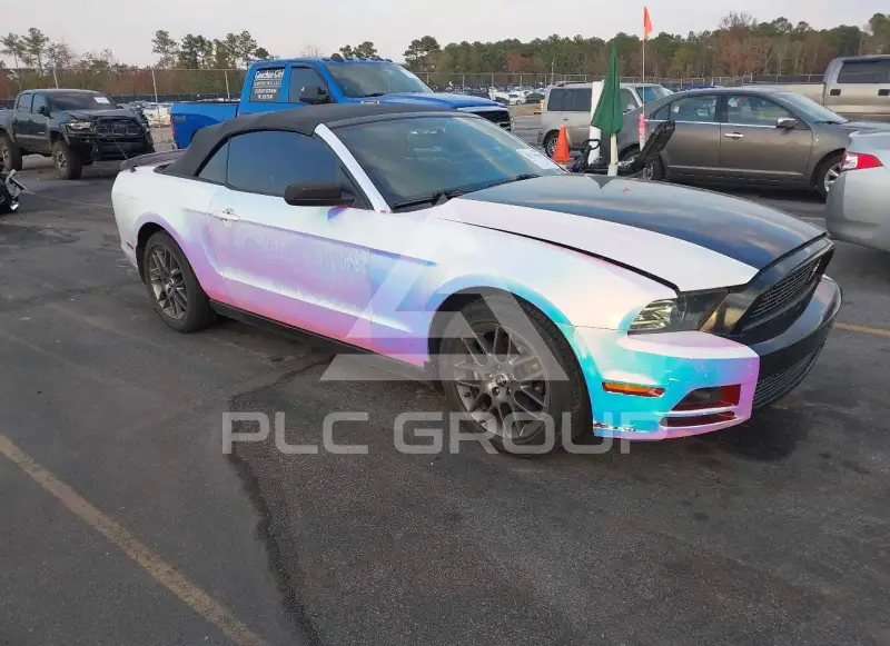 2014 Ford MUSTANG photo
