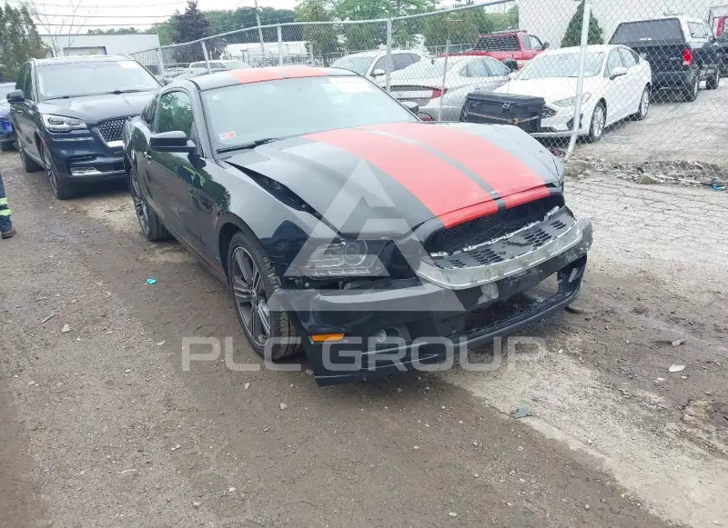 2014 Ford MUSTANG фото