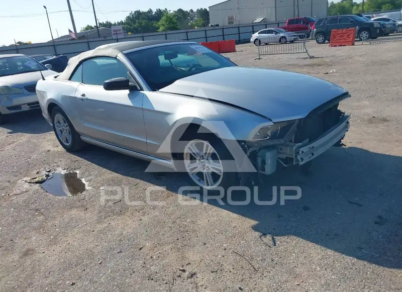 2014 Ford MUSTANG фото