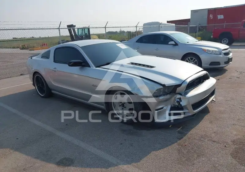 2014 Ford MUSTANG фото