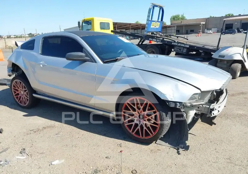 2014 Ford MUSTANG фото