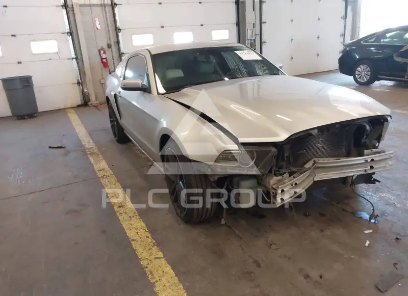 2014 Ford MUSTANG фото