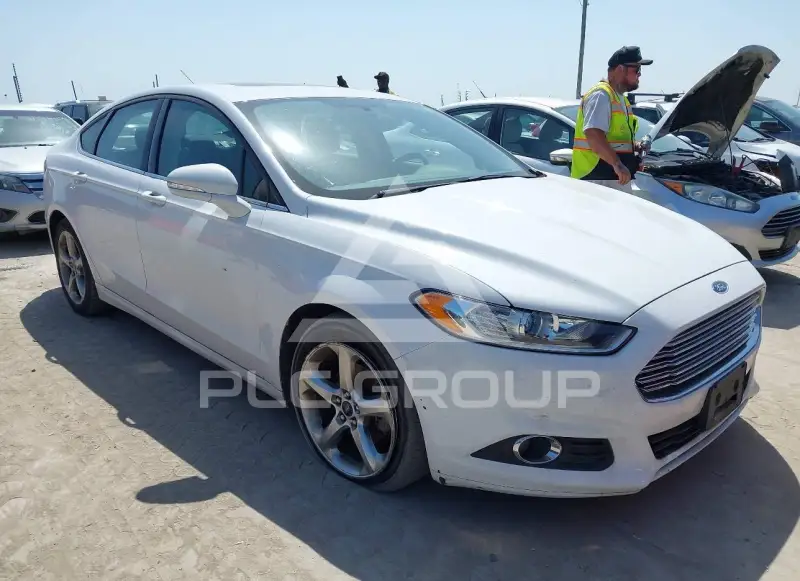 2014 Ford FUSION photo