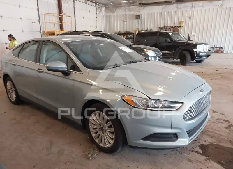 2014 Ford FUSION photo