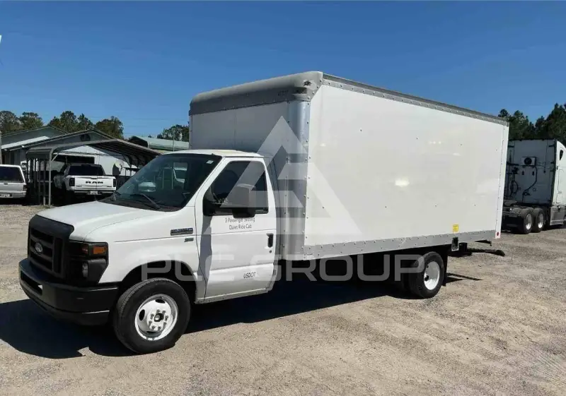 2014 Ford E-350 фото