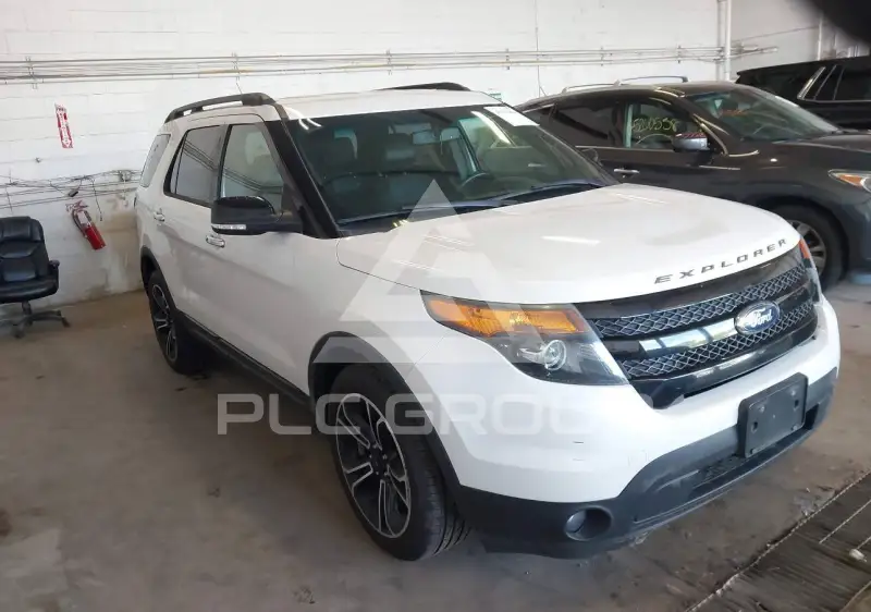 2014 Ford EXPLORER photo