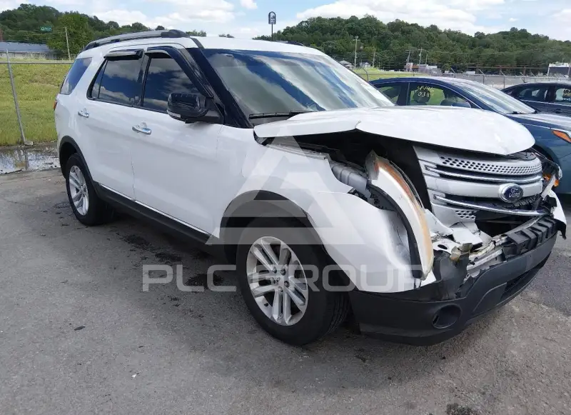 2014 Ford EXPLORER photo