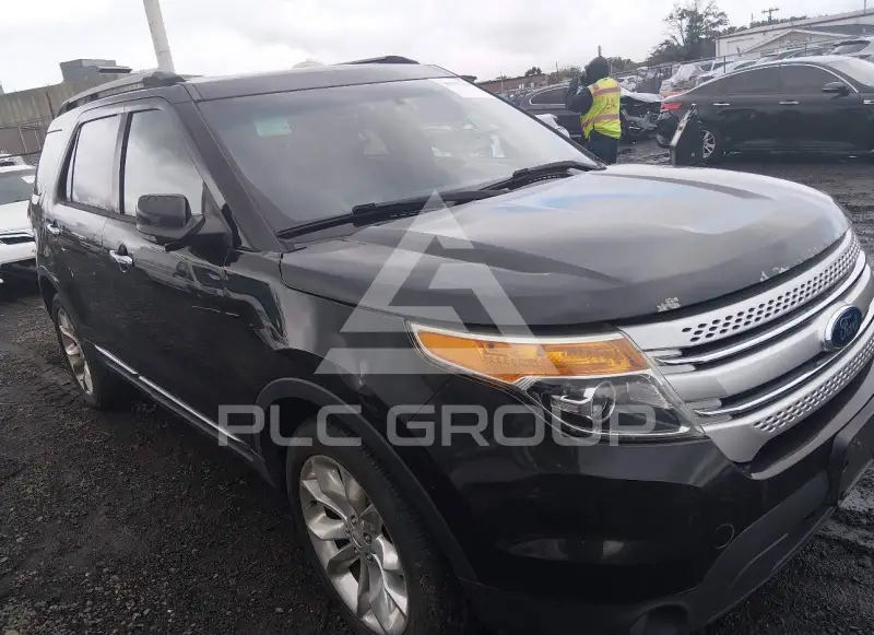 2014 Ford EXPLORER photo