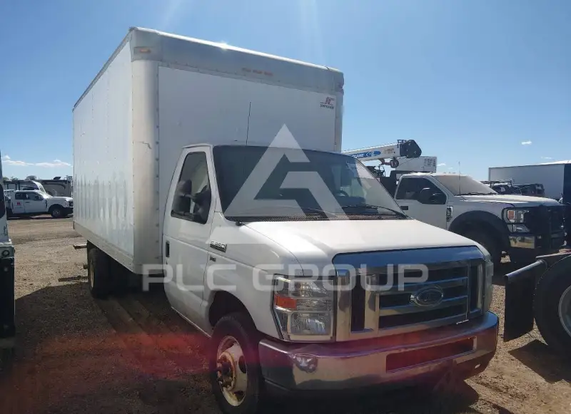 2014 Ford E-350 photo