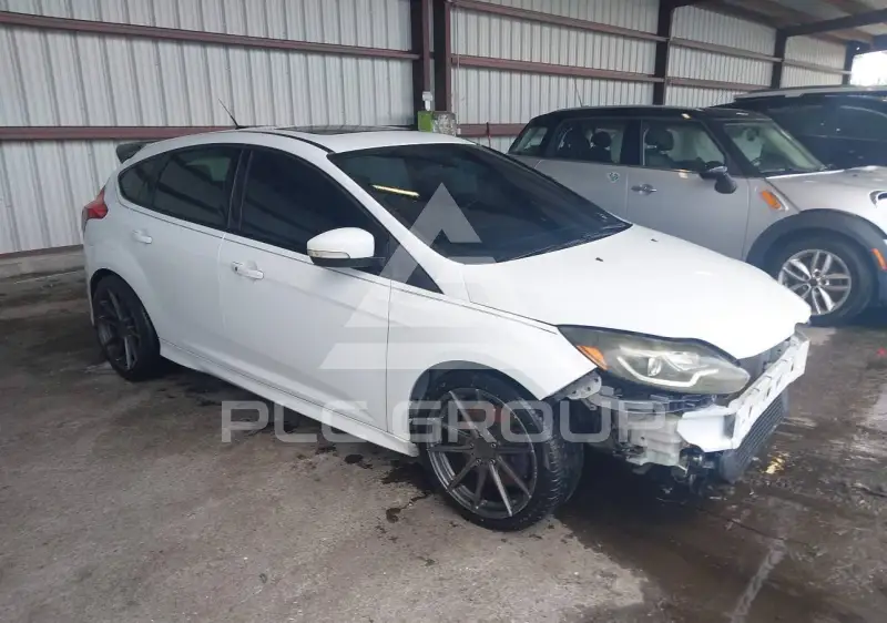 2014 Ford FOCUS фото