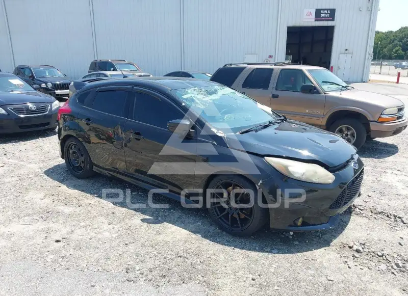 2014 Ford FOCUS фото