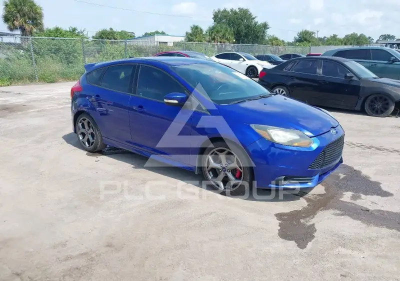 2014 Ford FOCUS фото