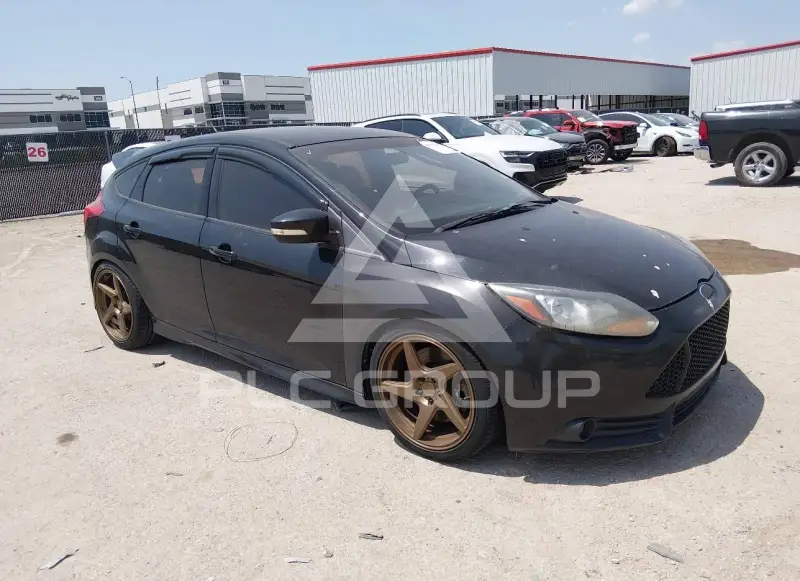 2014 Ford FOCUS фото