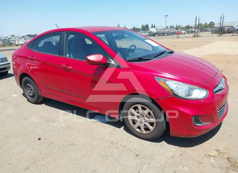 2014 Hyundai Accent photo