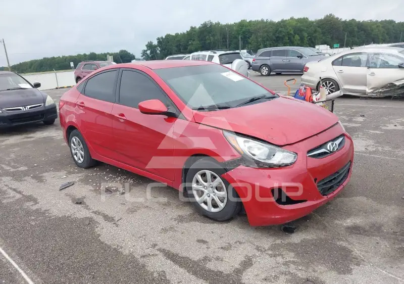 2014 Hyundai Accent photo