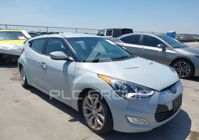 2014 Hyundai Veloster photo