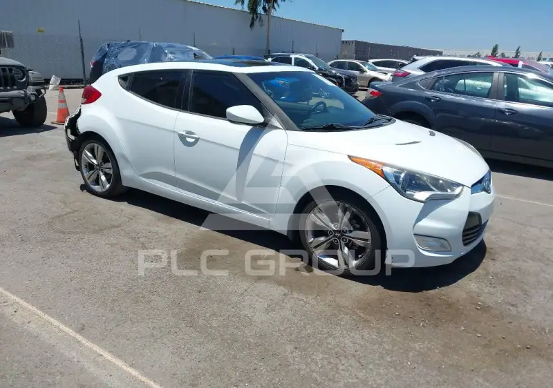2014 Hyundai Veloster photo