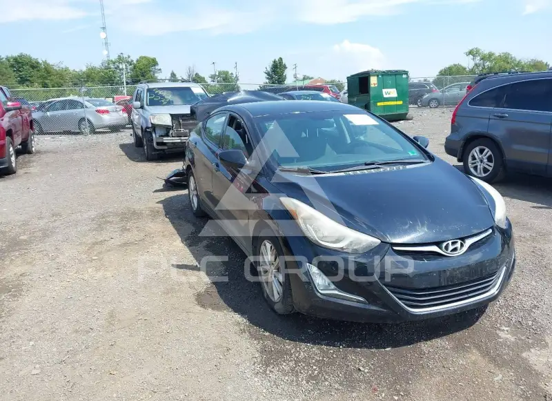 2014 Hyundai Elantra photo