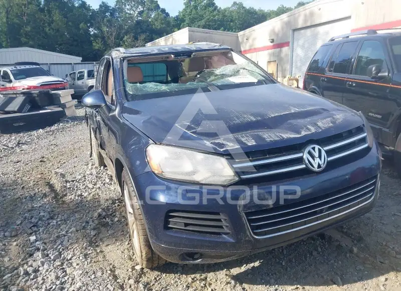 2014 Volkswagen Touareg photo