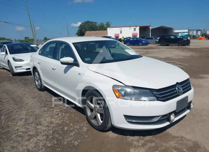 2014 Volkswagen Passat photo