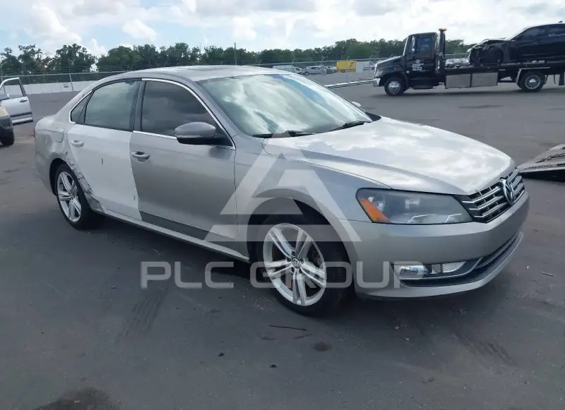 2014 Volkswagen Passat photo