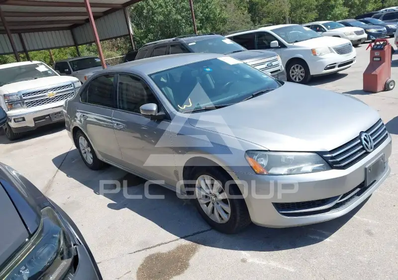 2014 Volkswagen Passat photo