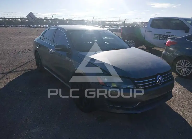 2014 Volkswagen Passat photo