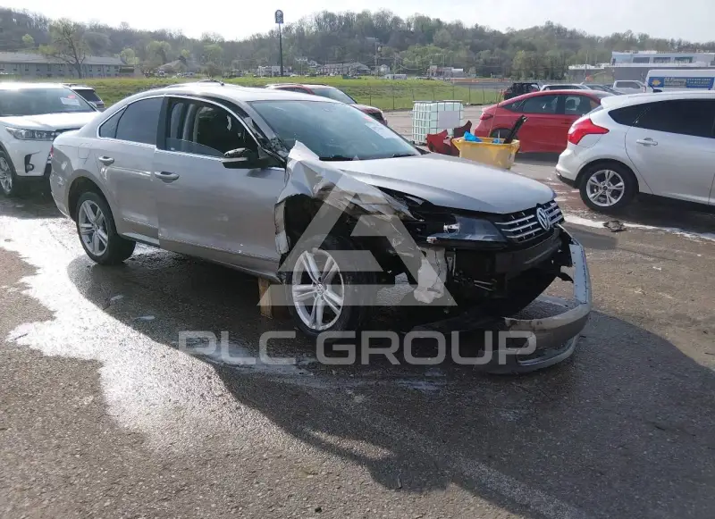 2014 Volkswagen Passat photo
