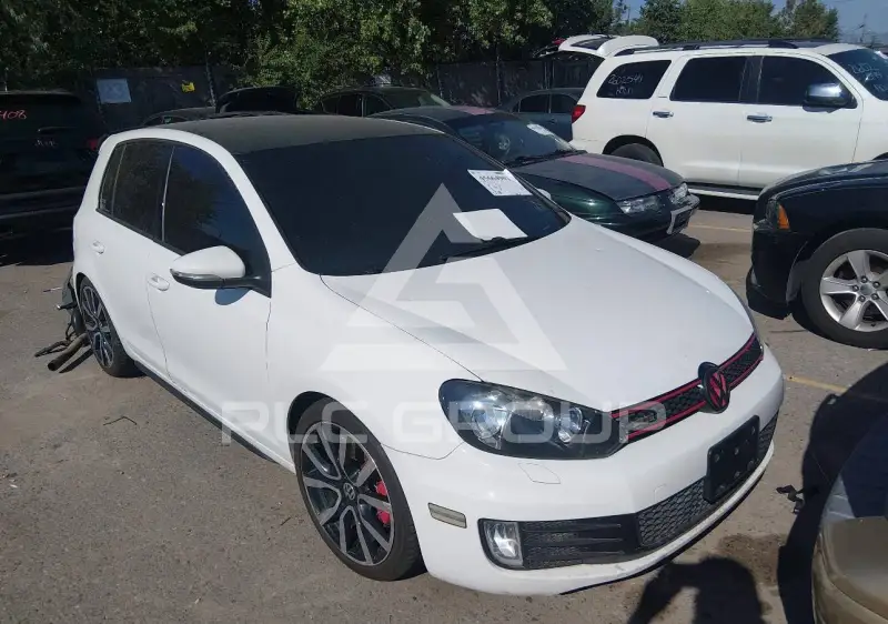 2014 Volkswagen GTI фото