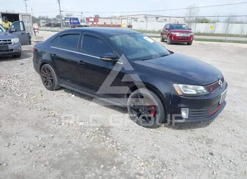 2014 Volkswagen Jetta photo