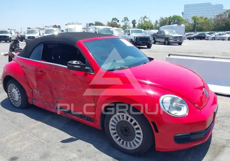2014 Volkswagen BEETLE фото