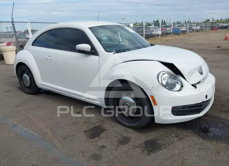 2014 Volkswagen BEETLE фото