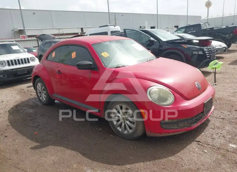 2014 Volkswagen BEETLE фото