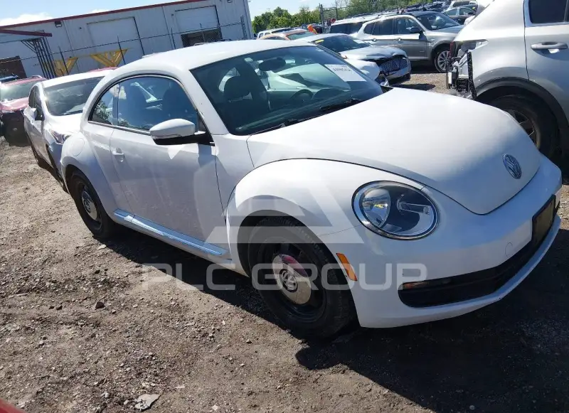 2014 Volkswagen BEETLE фото