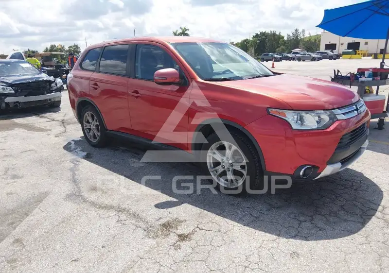 2015 Mitsubishi OUTLANDER photo